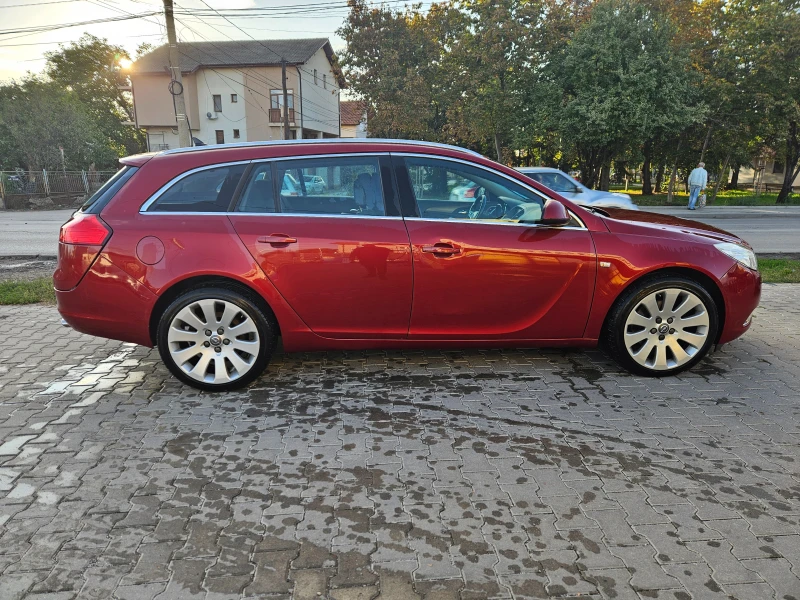 Opel Insignia Sport tourer, снимка 5 - Автомобили и джипове - 47875762