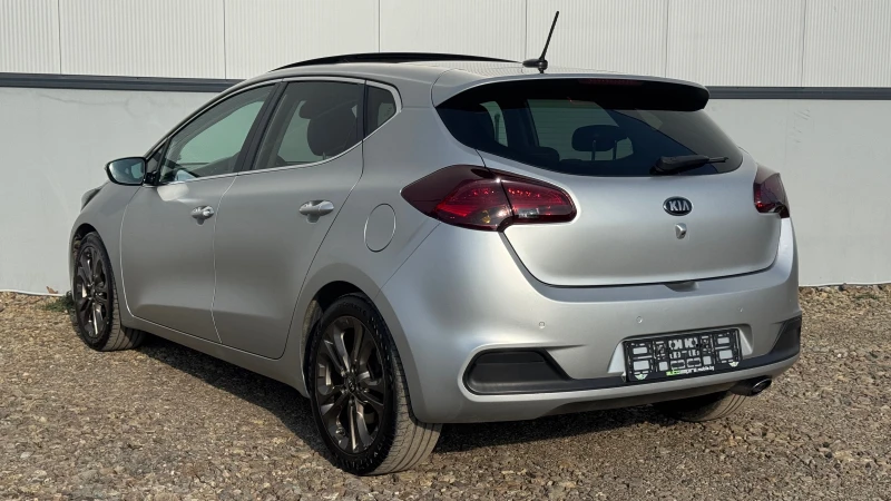 Kia Ceed 1.6 CRDi Automat &#127470;&#127481;, снимка 7 - Автомобили и джипове - 49293540