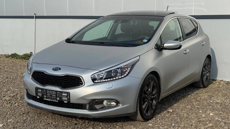 Kia Ceed 1.6 CRDi Automat &#127470;&#127481;, снимка 1 - Автомобили и джипове - 49293540