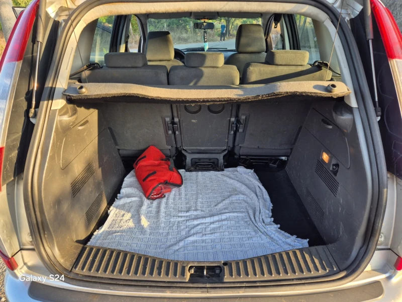 Ford C-max 1.6 TDCI 90HP, снимка 7 - Автомобили и джипове - 51703604