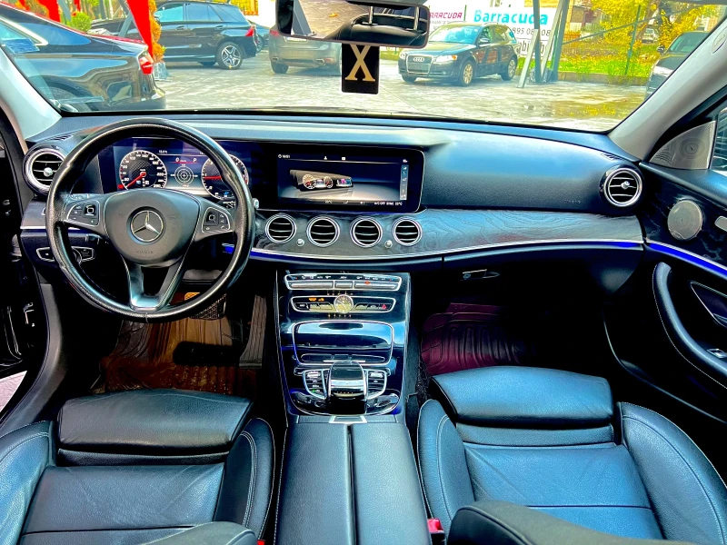 Mercedes-Benz E 220 AMG Line, снимка 15 - Автомобили и джипове - 52512049