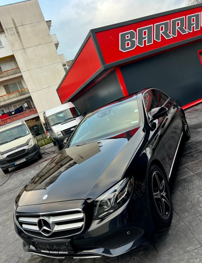 Mercedes-Benz E 220 AMG Line, снимка 4 - Автомобили и джипове - 52512049
