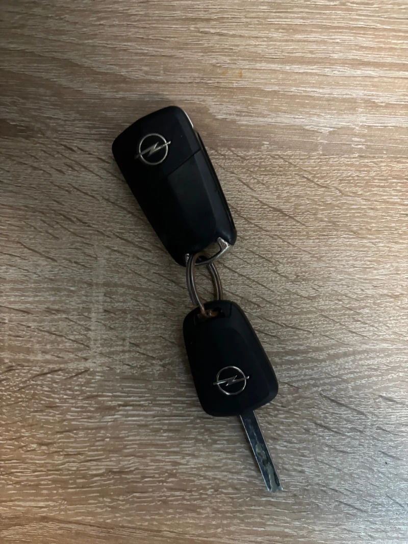 Opel Corsa 1.3CDTI, снимка 12 - Автомобили и джипове - 52551429