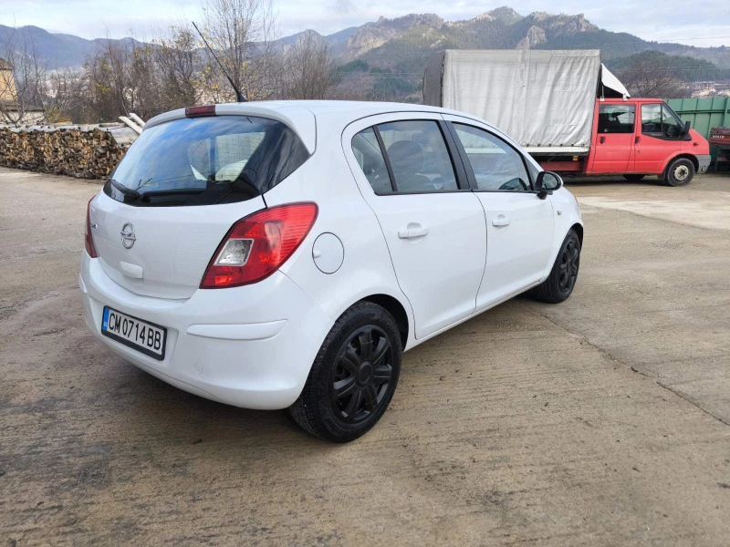 Opel Corsa 1.2i * Автоматик, снимка 6 - Автомобили и джипове - 52704981