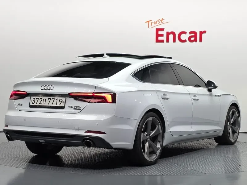 Audi A5 45 Tfsi Quattro Premium Sportback, снимка 2 - Автомобили и джипове - 54995740