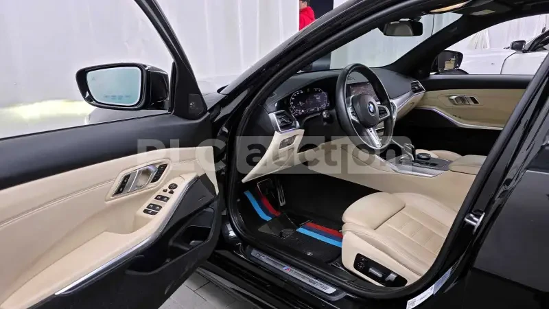 BMW 330 * HEAD-UP * ДИСТРОНИК * 360 * ШИБИДАХ * , снимка 6 - Автомобили и джипове - 55008864