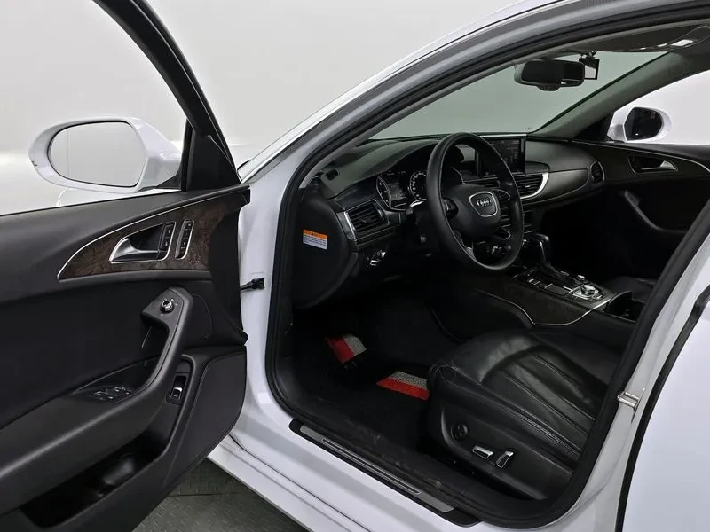 Audi A6 2.0 TFSI - САМО 30% АВАНС, снимка 10 - Автомобили и джипове - 56293609