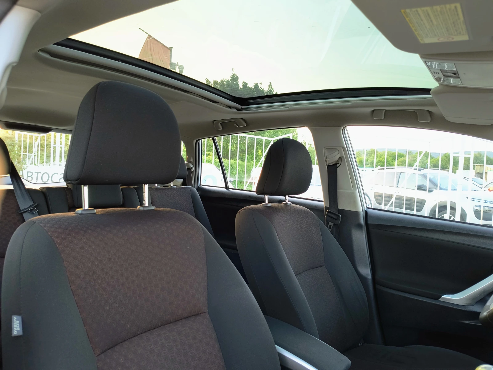 Toyota Verso 1.8-147   6  | Mobile.bg   14