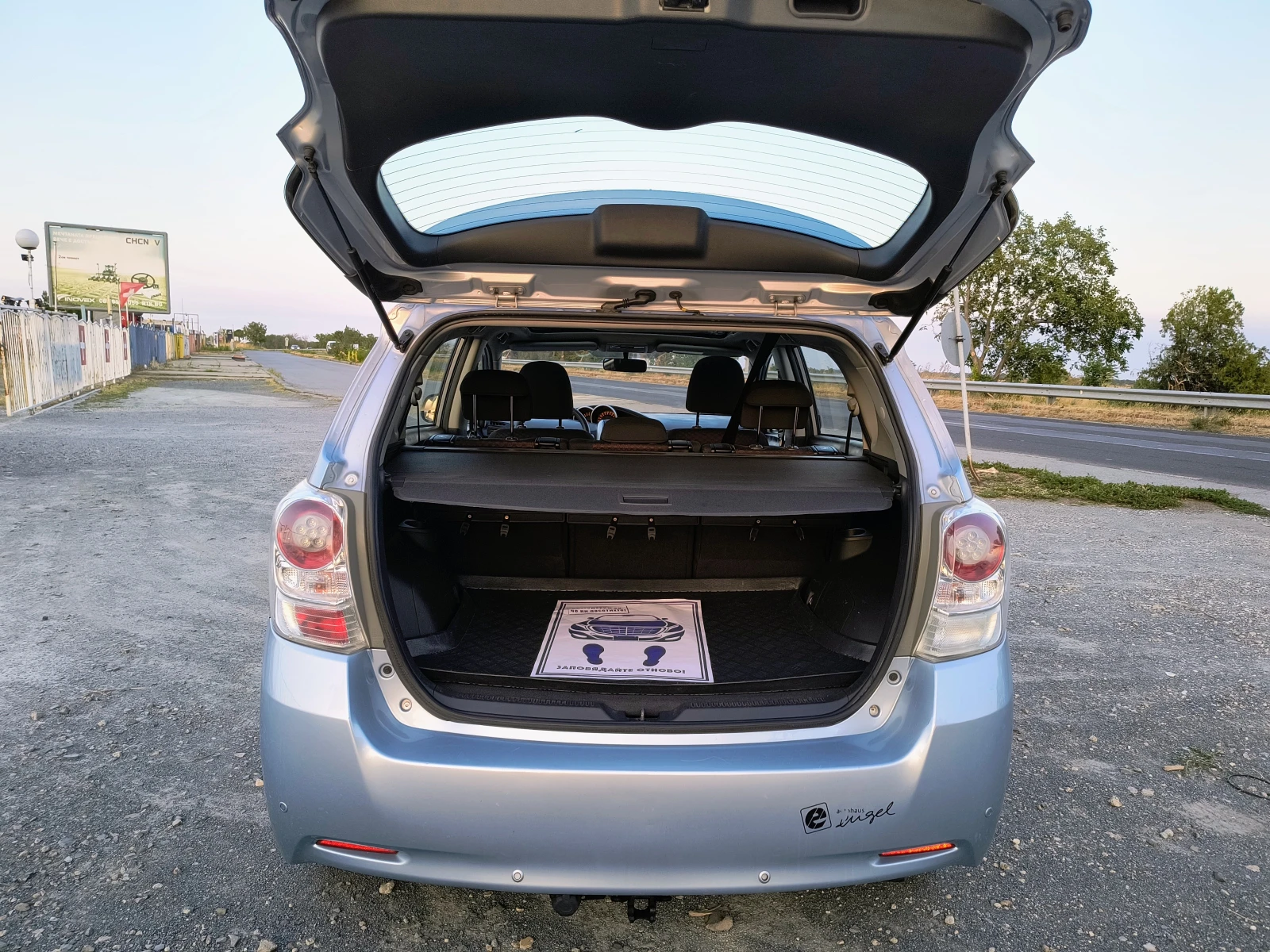 Toyota Verso 1.8-147 КС ПАНОРАМА 6 ск - изображение 9