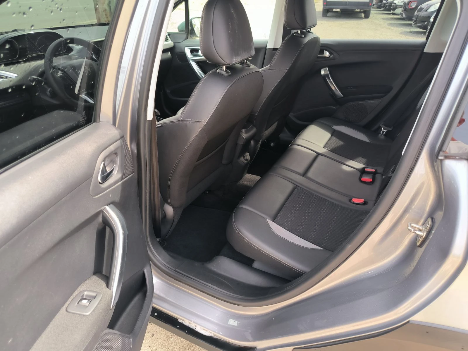 Peugeot 2008 1.6d-Navi-Kamera-Euro-6B | Mobile.bg — изображение 16