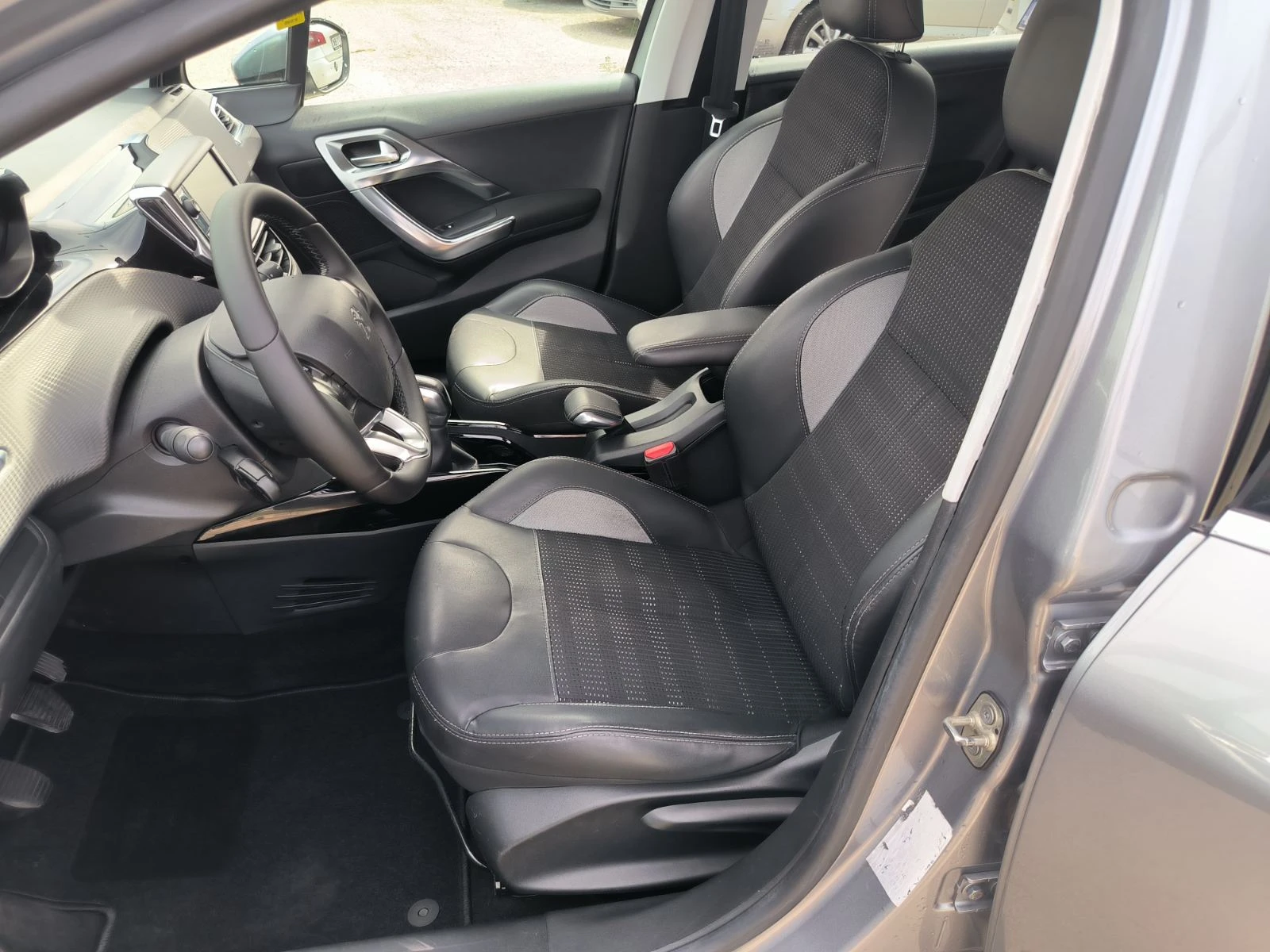 Peugeot 2008 1.6d-Navi-Kamera-Euro-6B | Mobile.bg — изображение 15