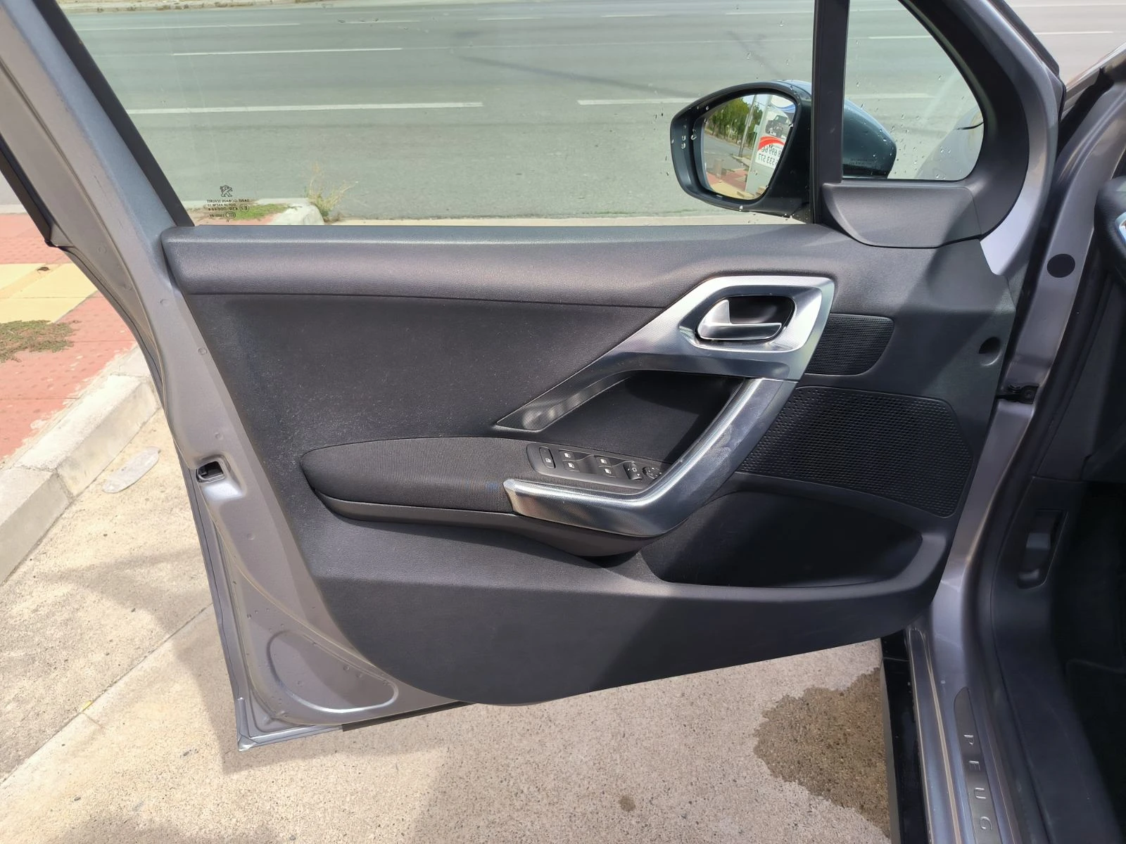 Peugeot 2008 1.6d-Navi-Kamera-Euro-6B | Mobile.bg — изображение 12
