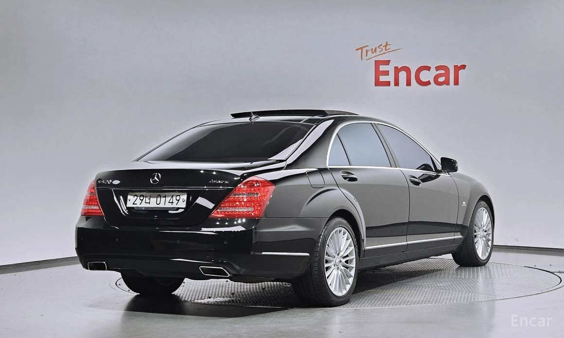 Mercedes-Benz S 500  - изображение 2