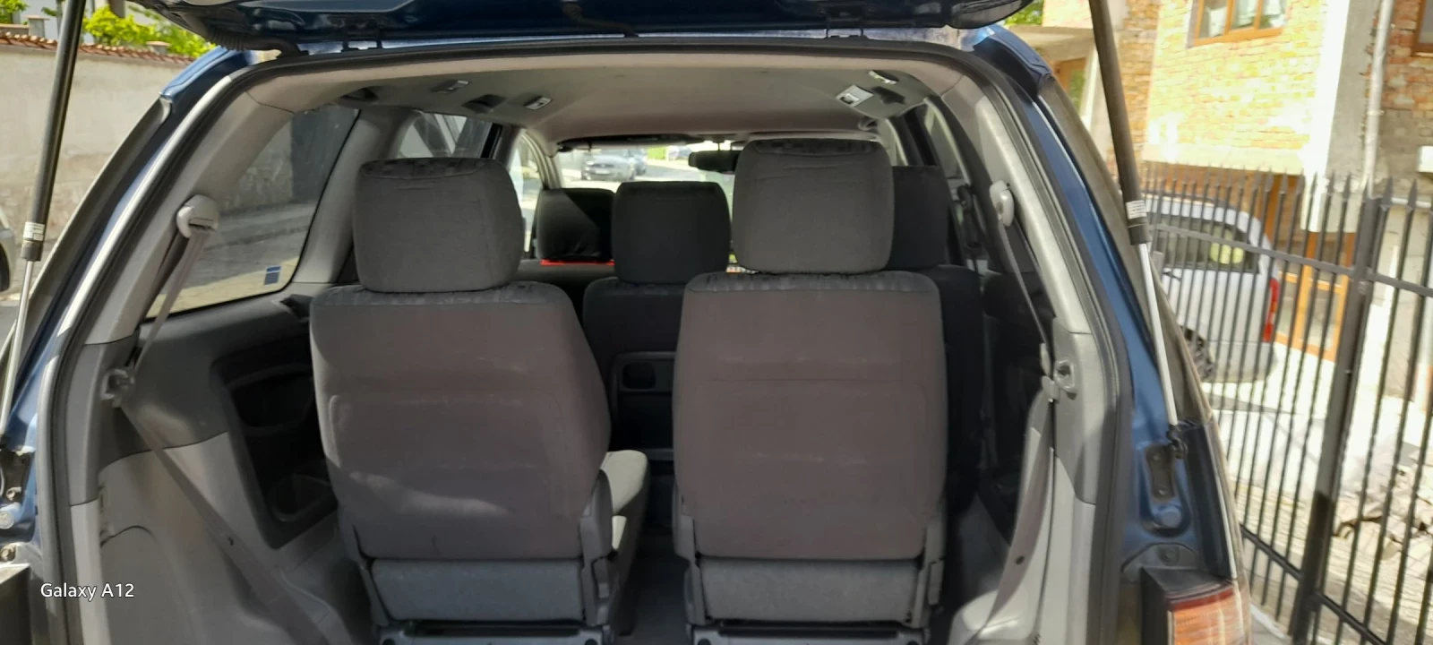 Toyota Previa, снимка 8 - Автомобили и джипове - 53797384