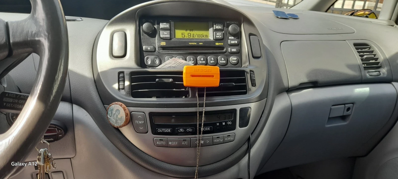 Toyota Previa, снимка 11 - Автомобили и джипове - 53797384