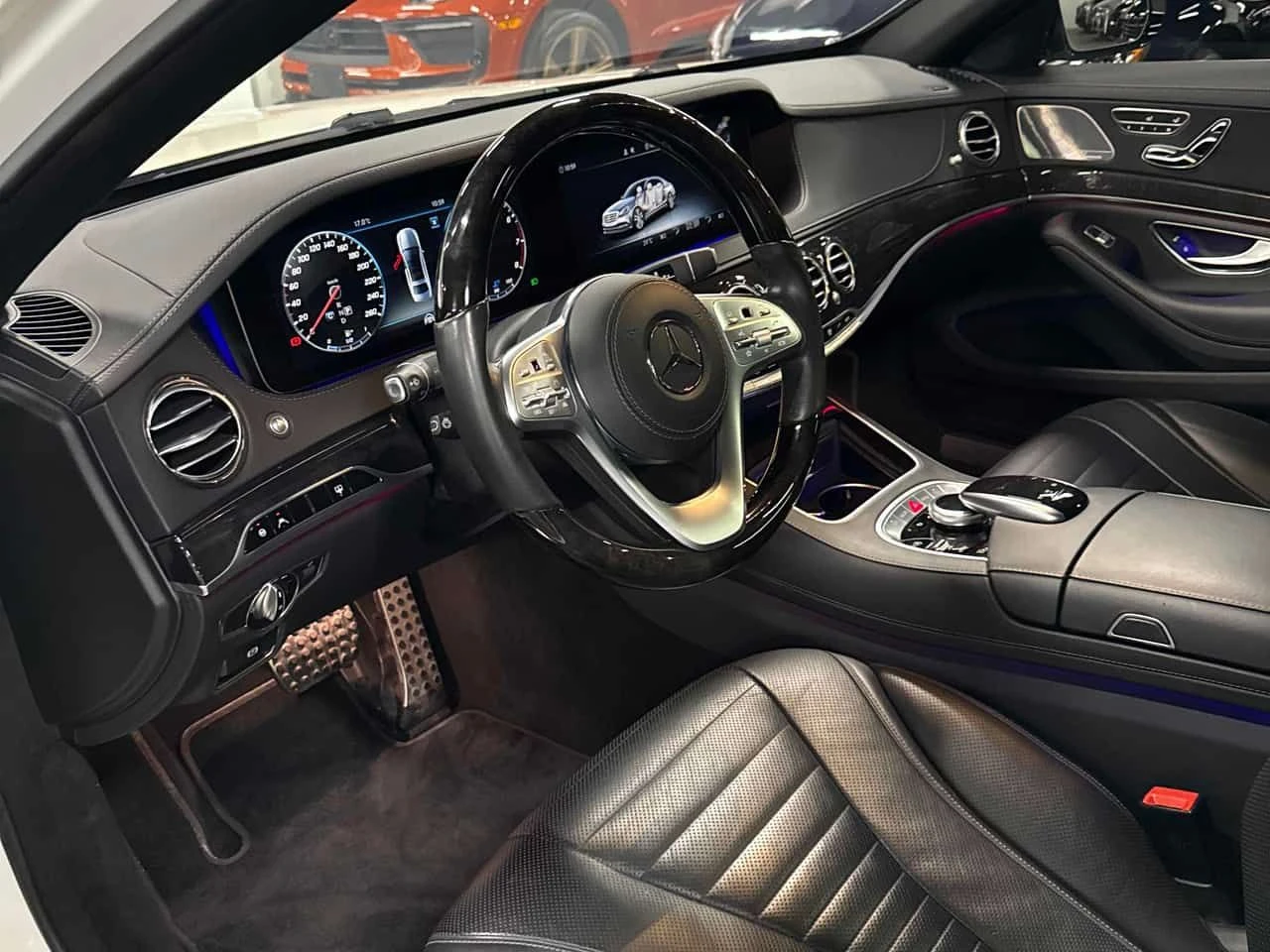 Mercedes-Benz S 560 CARFAX/BURMESTER/ПАНОРАМА/ВТОРИ ГУМИ, снимка 7 - Автомобили и джипове - 53907107