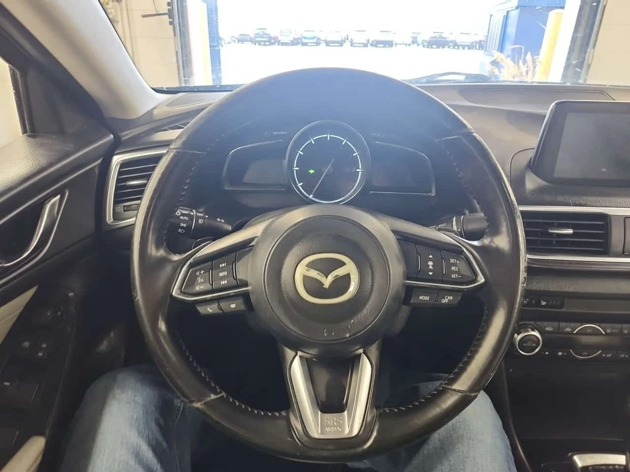 Mazda 3 * GT * CARFAX * ���� �� �� | Mobile.bg � ����������� 10