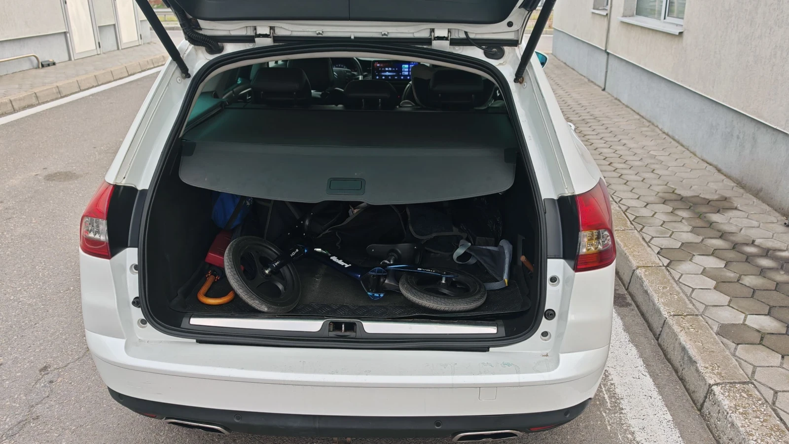 Citroen C5 3.0HDI-240k.ТОП СЪСТОЯНИЕ НАПЪЛНО ОБСЛУЖЕН , снимка 7 - Автомобили и джипове - 54132901