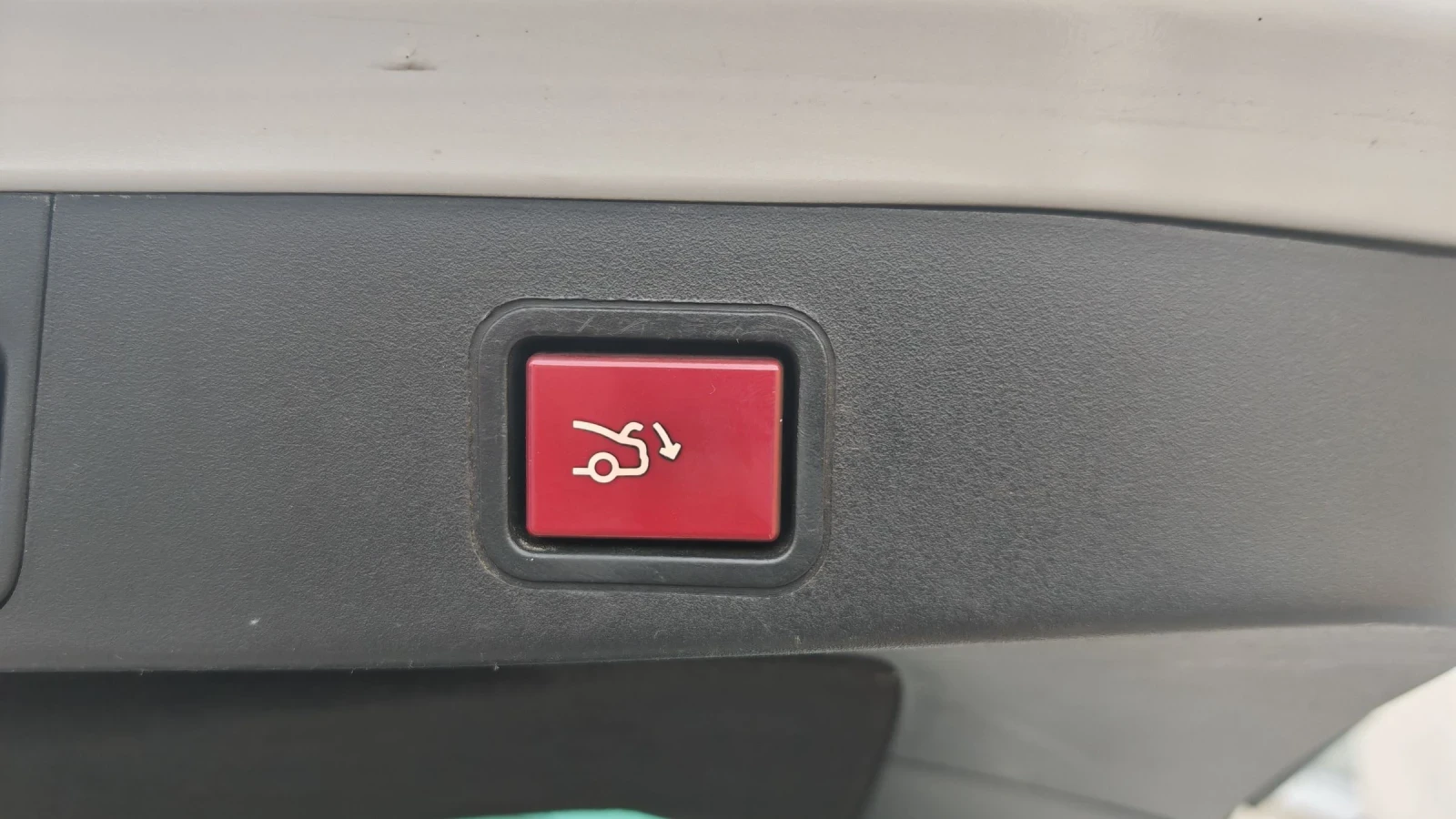 Citroen C5 3.0HDI-240k.ТОП СЪСТОЯНИЕ НАПЪЛНО ОБСЛУЖЕН , снимка 8 - Автомобили и джипове - 54132901