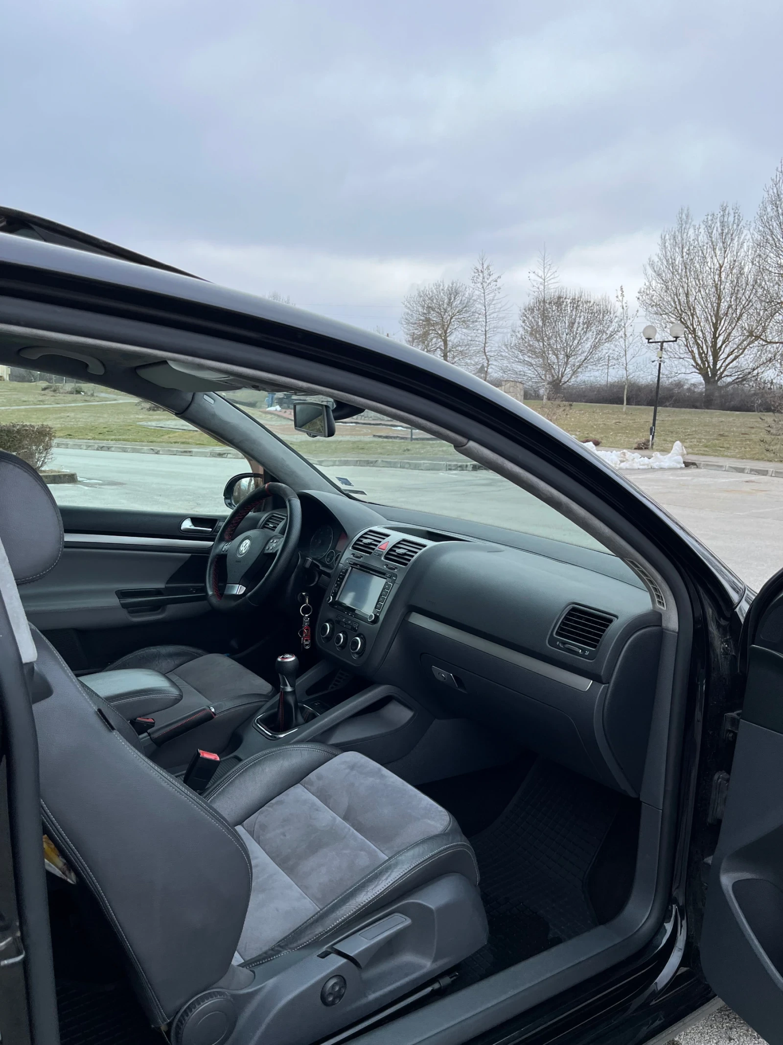 VW Golf BMM 8v, снимка 14 - Автомобили и джипове - 54294857