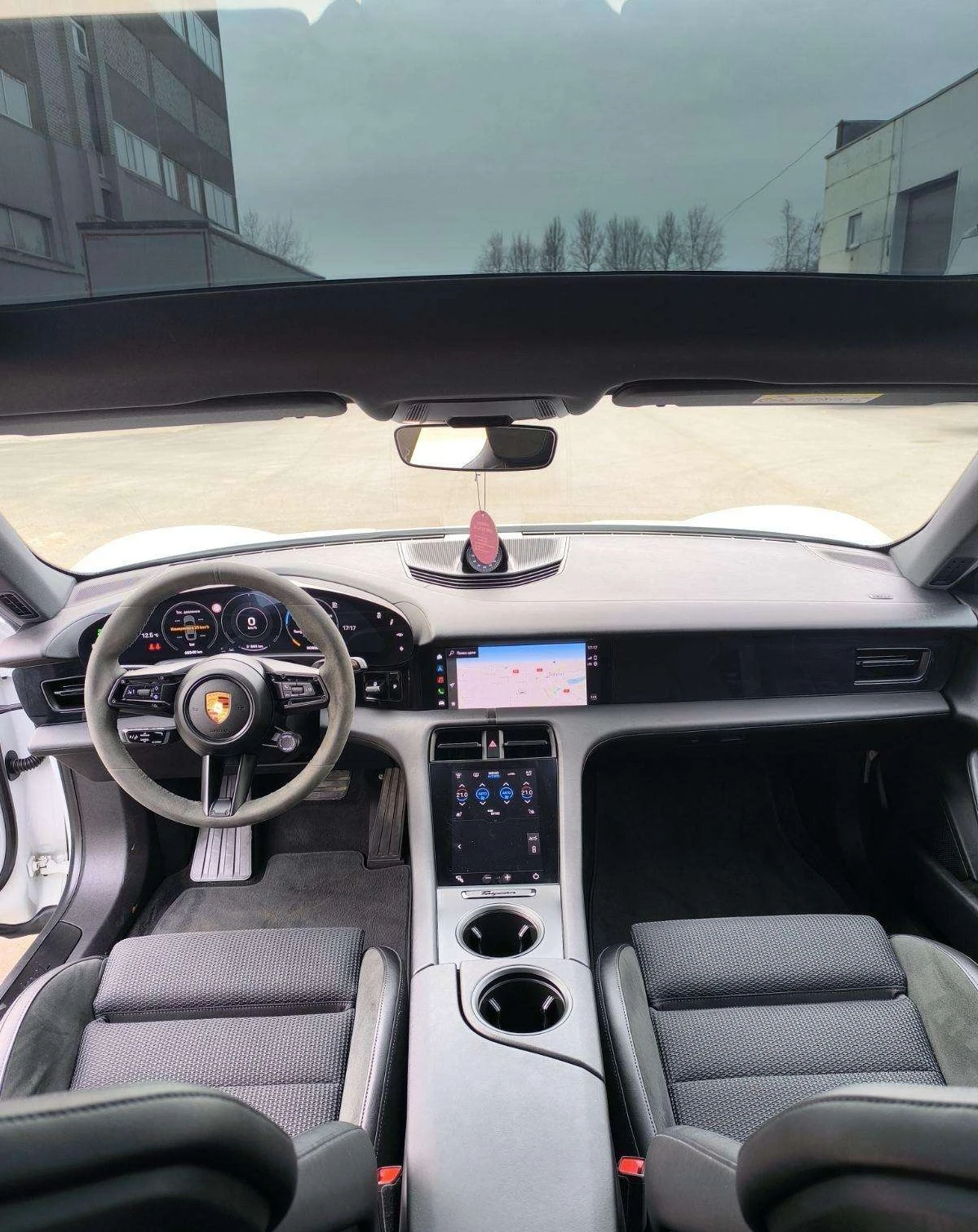 Porsche Taycan 4S, снимка 7 - Автомобили и джипове - 54298695