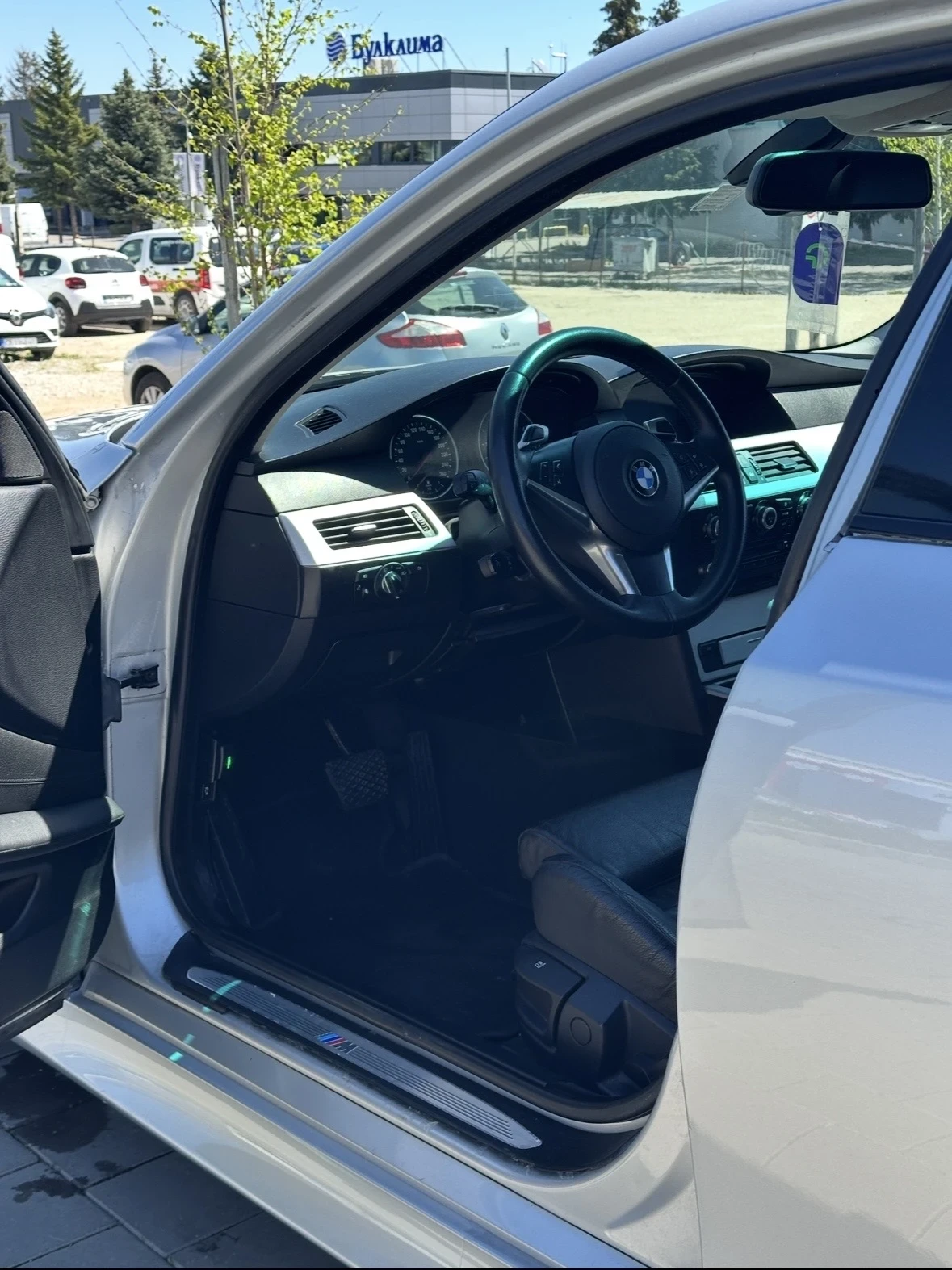 BMW 530 SAT, снимка 9 - Автомобили и джипове - 54319531