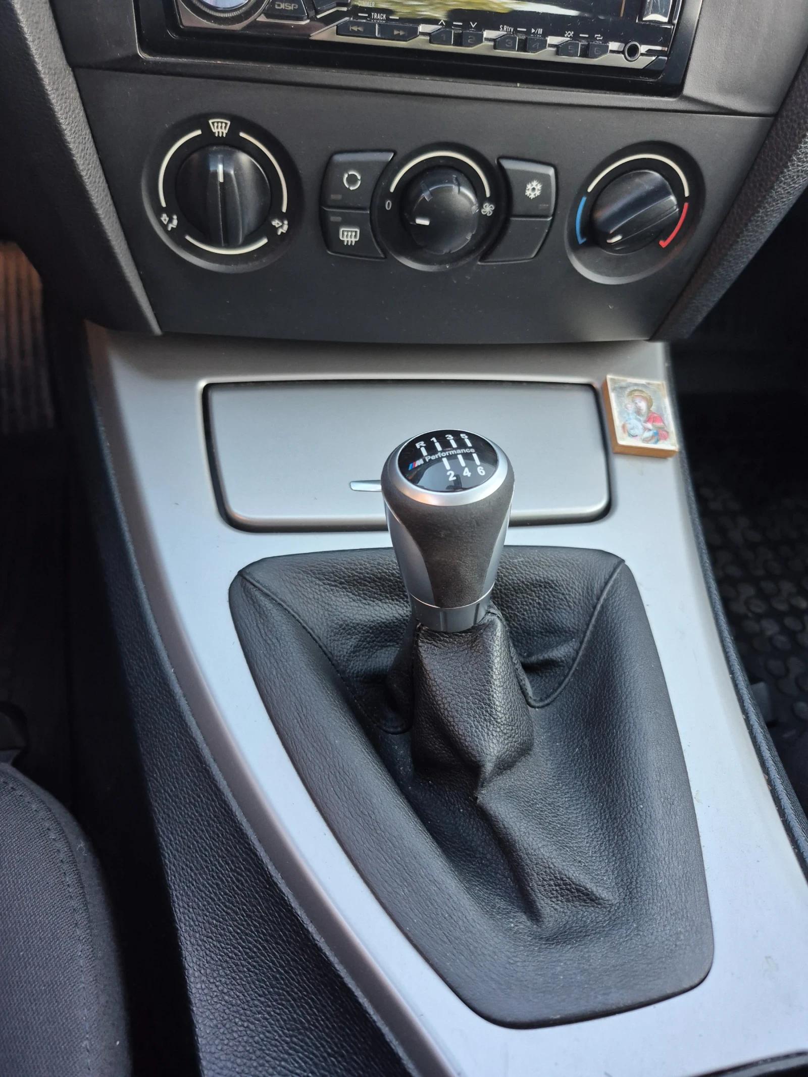 BMW 320, снимка 8 - Автомобили и джипове - 54508717