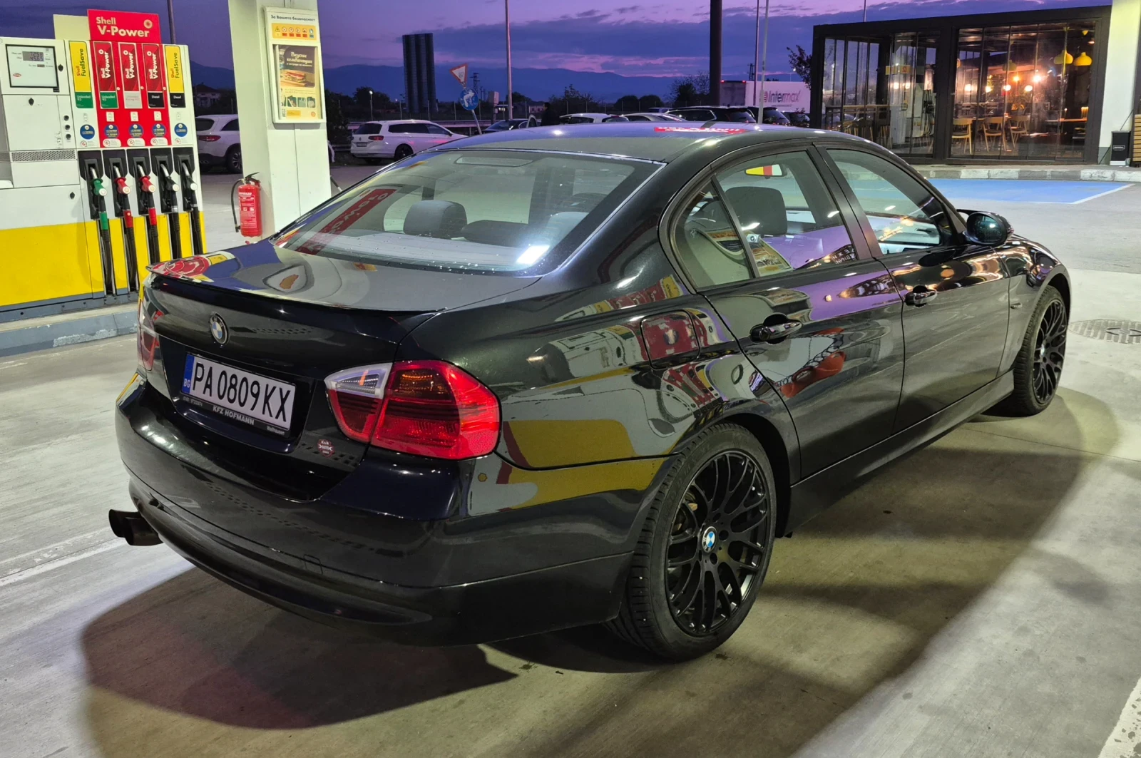BMW 320, снимка 9 - Автомобили и джипове - 54508717