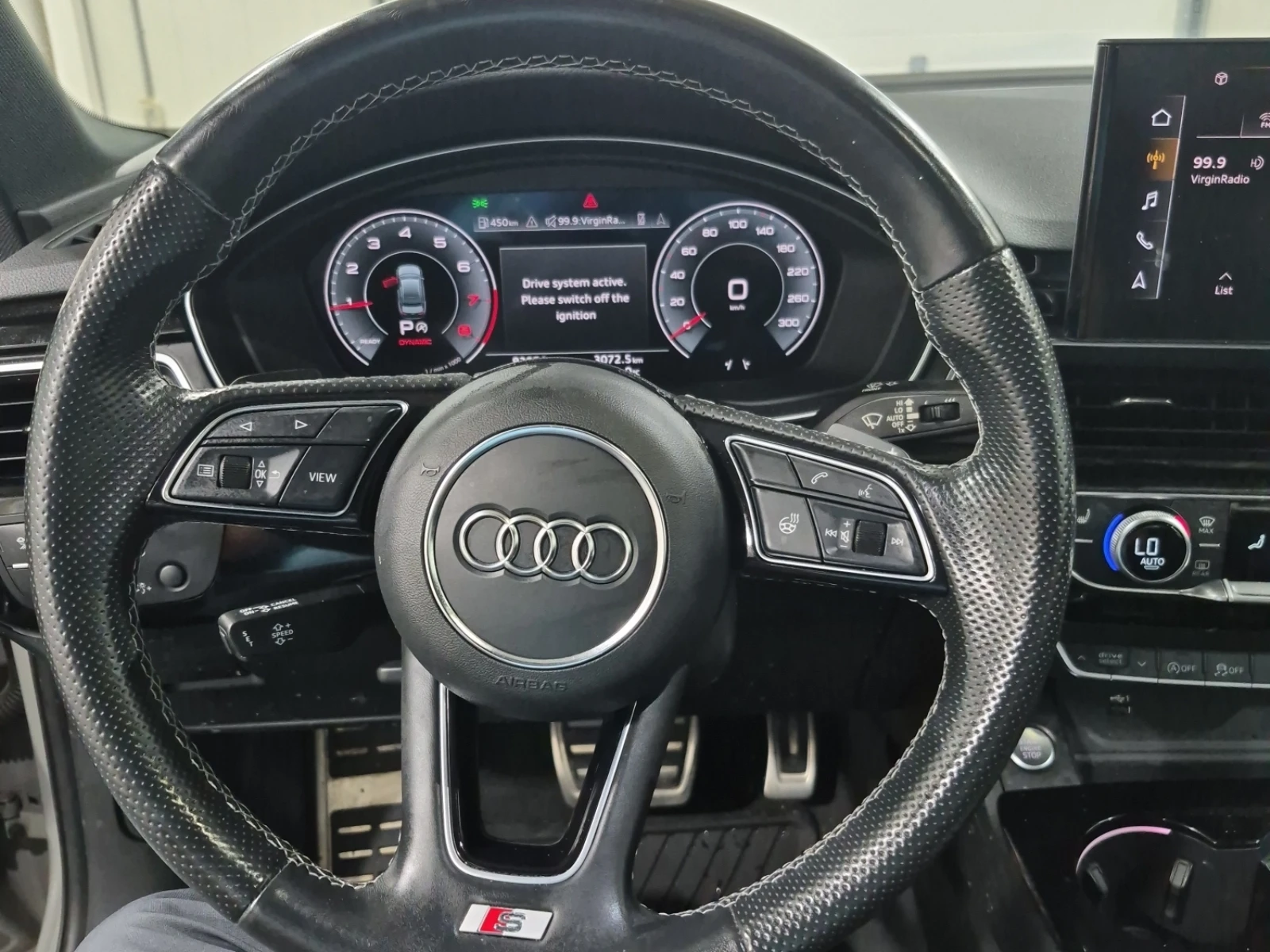 Audi A4 Progressiv / Quattro / Keyless Go / Panorama, снимка 13 - Автомобили и джипове - 55317129