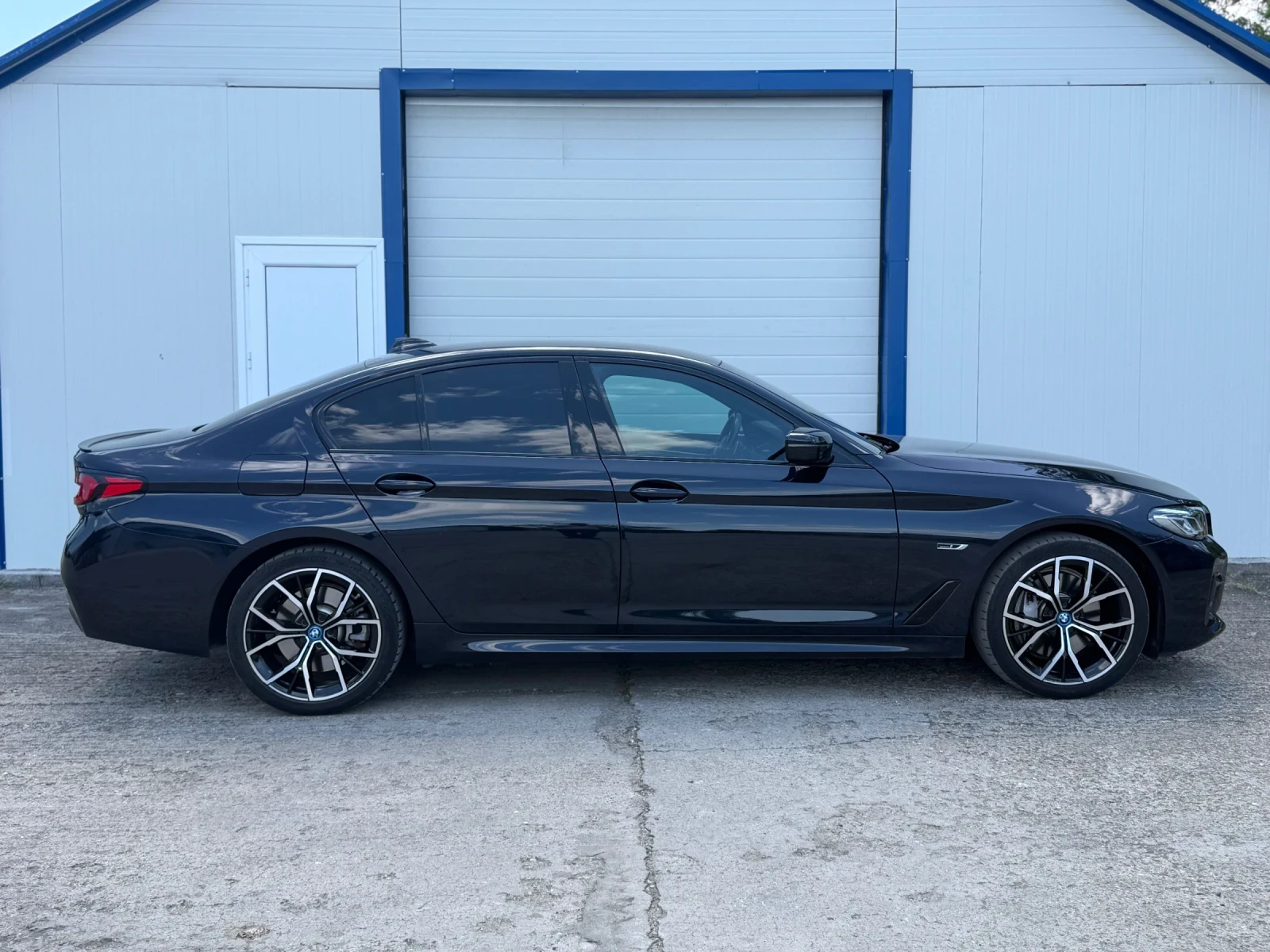 BMW 545 M sport xdrive, снимка 3 - Автомобили и джипове - 55475707