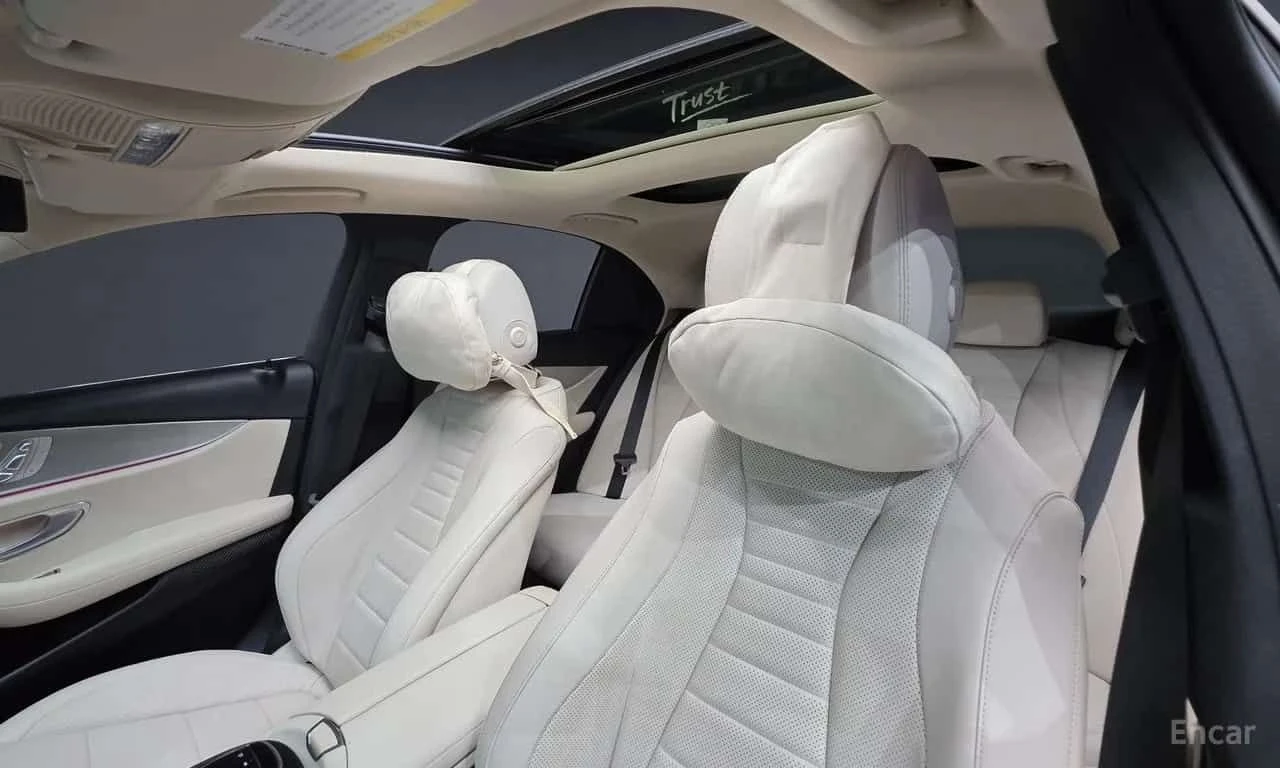 Mercedes-Benz E 300 * AMG Line * ОПЦИЯ ЗА ФИНАНСИРАНЕ * , снимка 12 - Автомобили и джипове - 55571425