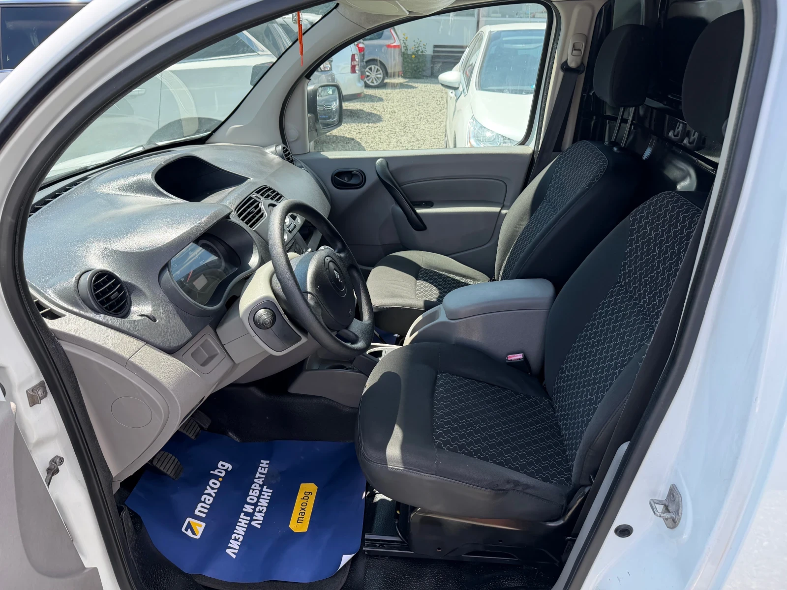 Renault Kangoo 1.5DCI, снимка 7 - Автомобили и джипове - 55663567