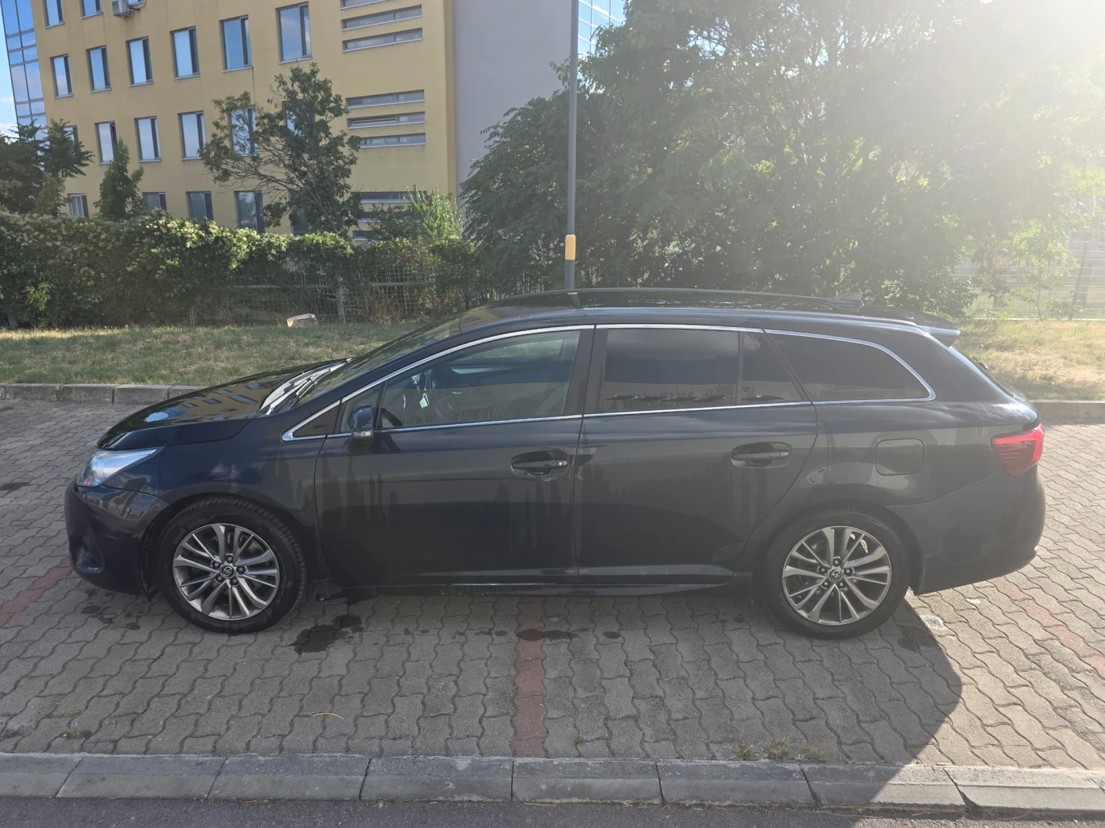 Toyota Avensis, снимка 5 - Автомобили и джипове - 55672475