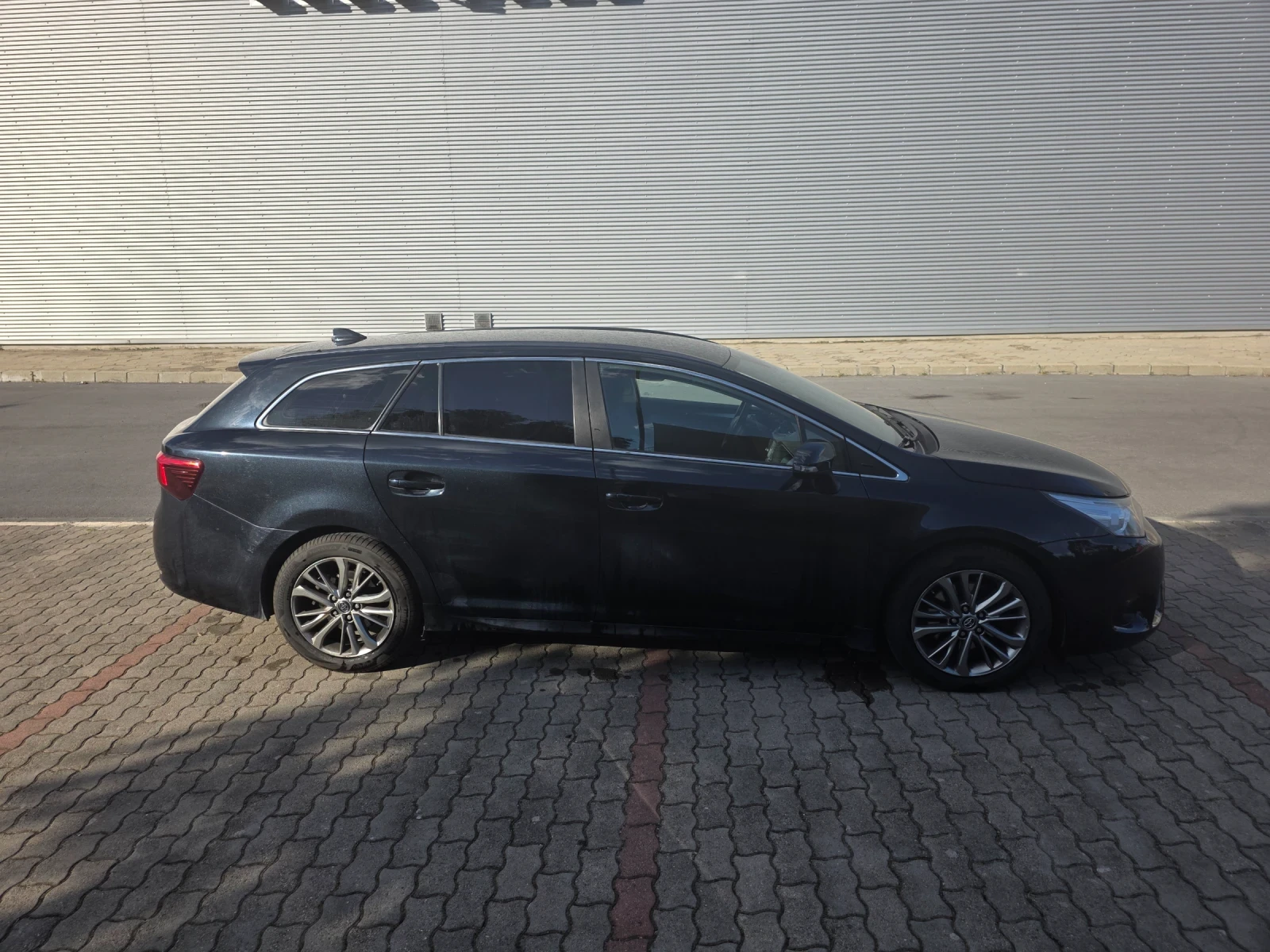 Toyota Avensis, снимка 4 - Автомобили и джипове - 55672475