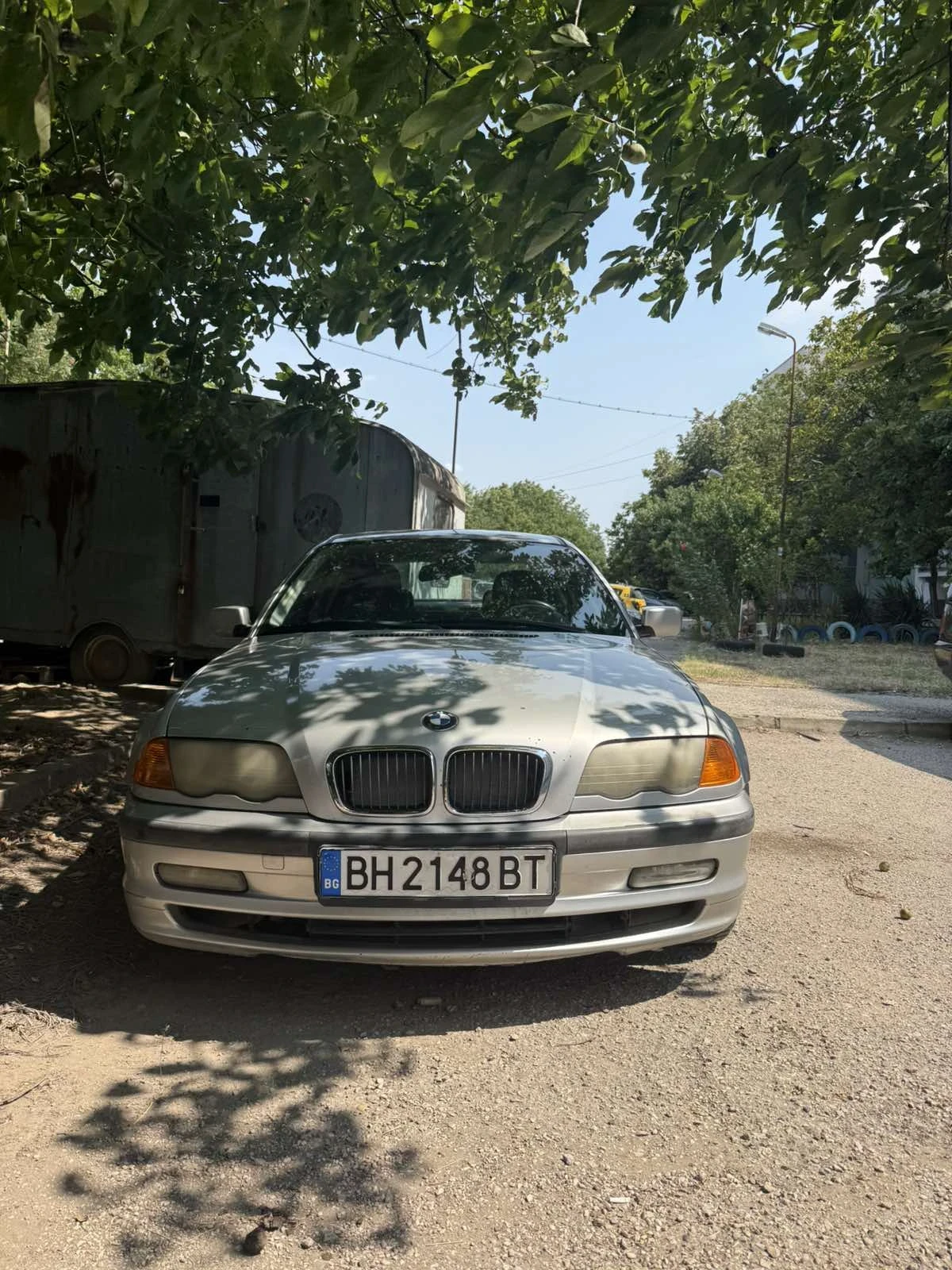 BMW 320