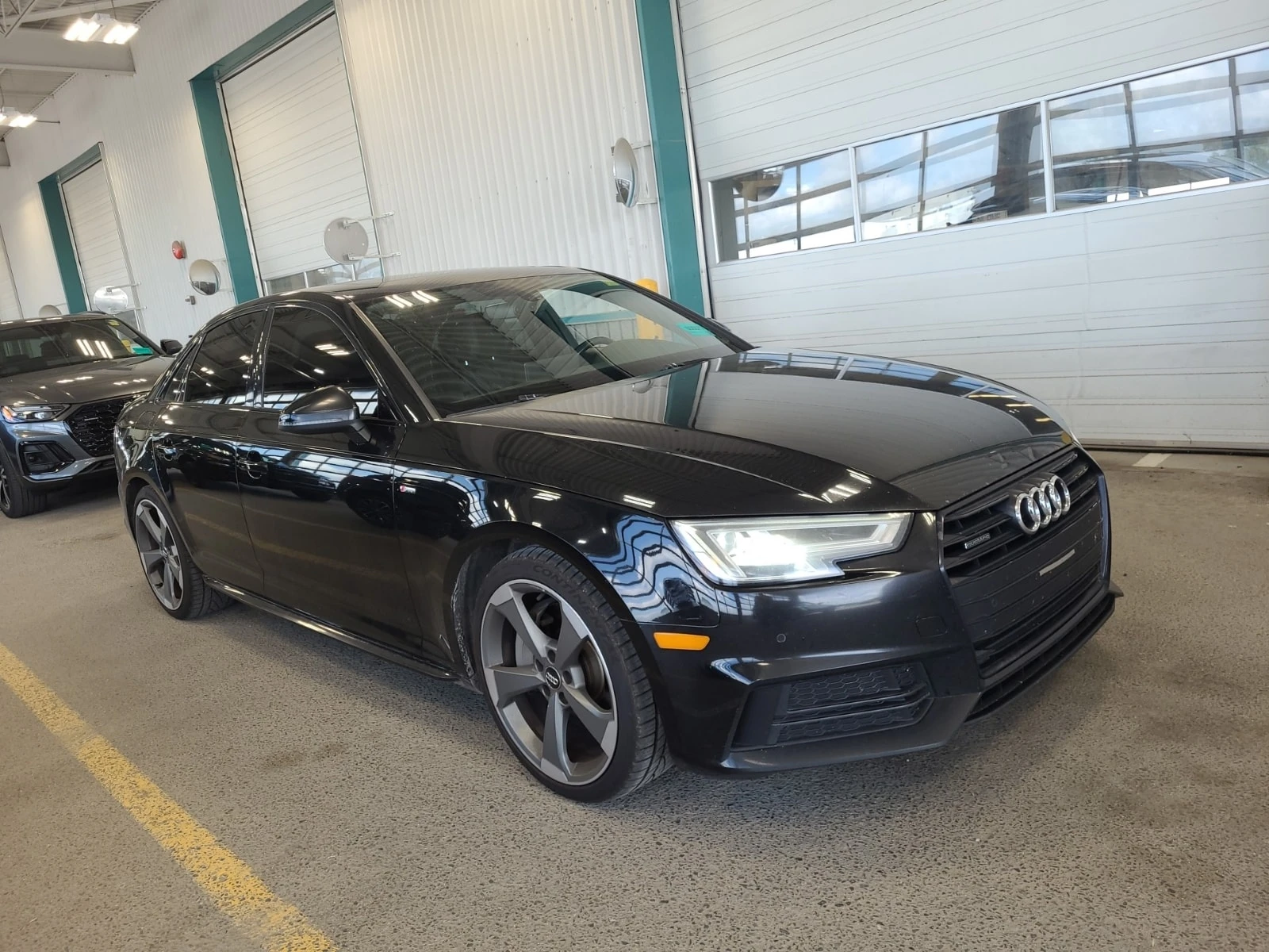 Audi A4 * CARFAX * БЕЗ ИНЦИДЕНТИ * 2 КЛЮЧА, снимка 2 - Автомобили и джипове - 55899480