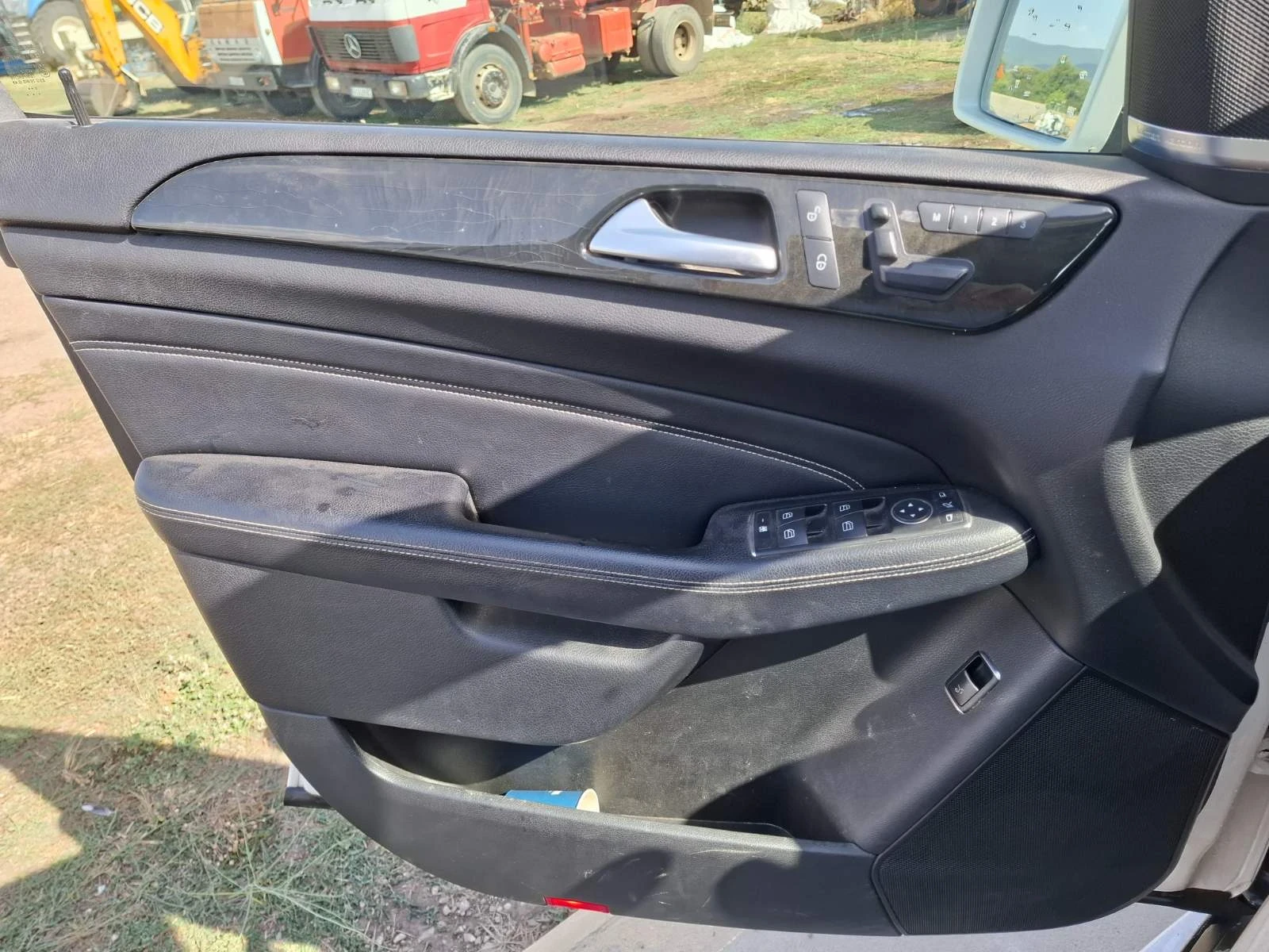 Mercedes-Benz ML 350 Дизел, снимка 15 - Автомобили и джипове - 56178871