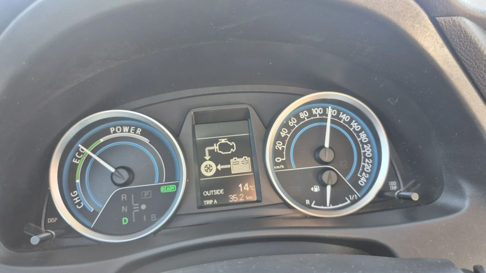 Toyota Auris 1.8 Hybrid* 4.5/100км* Отличен, снимка 13 - Автомобили и джипове - 56194758