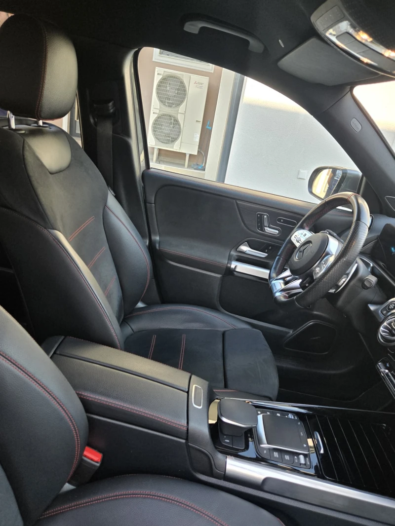 Mercedes-Benz GLB 35 AMG , снимка 5 - Автомобили и джипове - 52356716