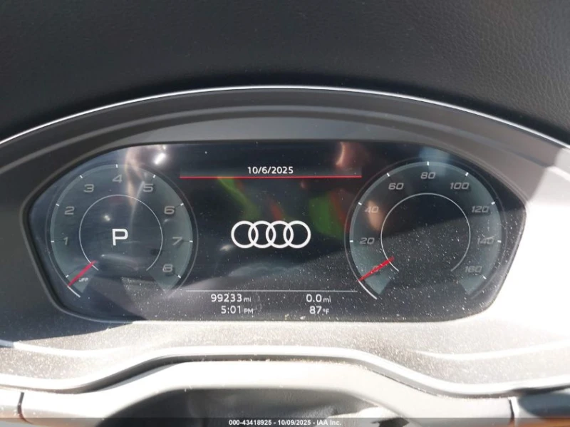 Audi Q5 Premium* Head up* 2ключа, снимка 11 - Автомобили и джипове - 52966713