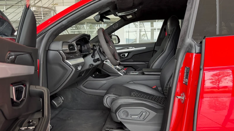Lamborghini Urus FULL * НАЛИЧЕН* /ГАРАНЦИЯ/, снимка 9 - Автомобили и джипове - 52997698