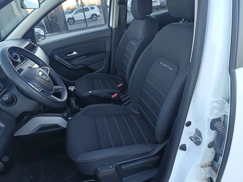 Dacia Duster 1.3 Tce/150 к.с. / 4x4 /Prestige, снимка 14 - Автомобили и джипове - 53085913