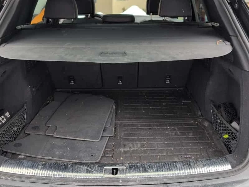 Audi SQ5 * PROGRESSIV * BLACK PACKAGE * CARFAX * ПАНОРАМА *, снимка 12 - Автомобили и джипове - 53679034