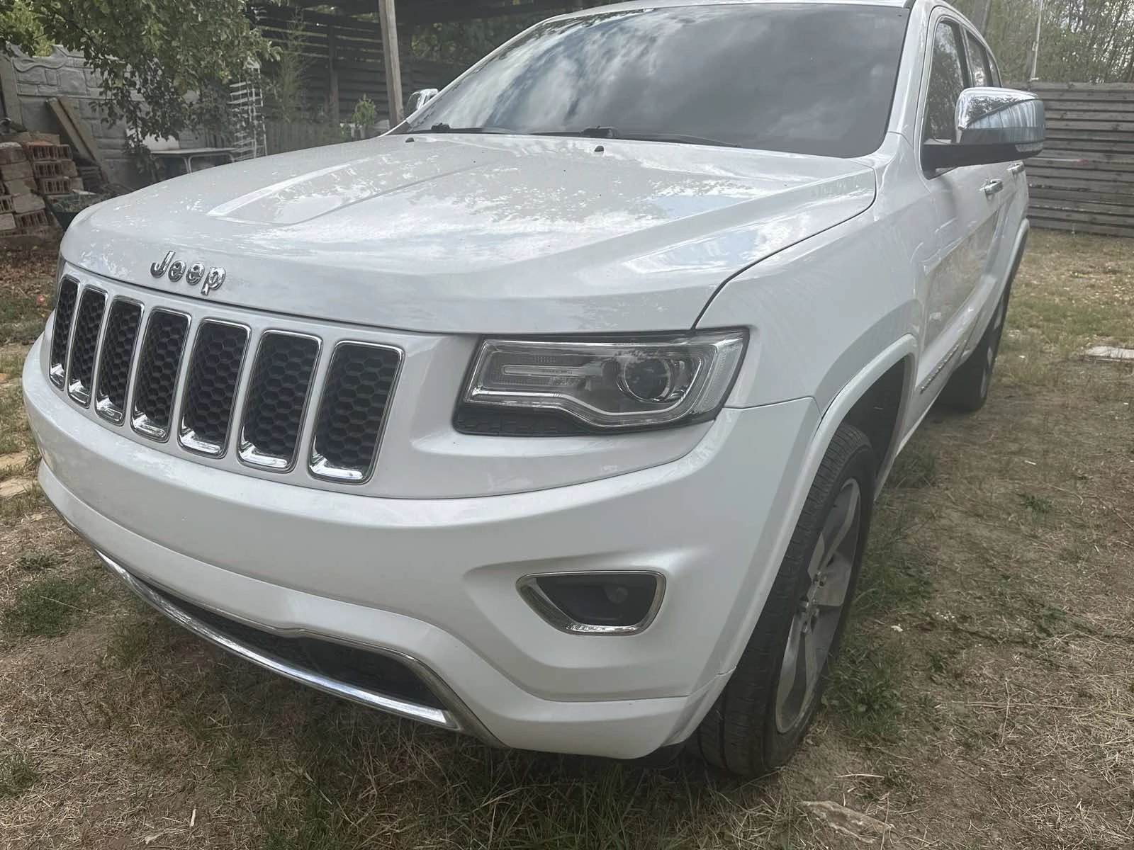 Jeep Grand cherokee OVERLAND  5.7 Като нов - изображение 2