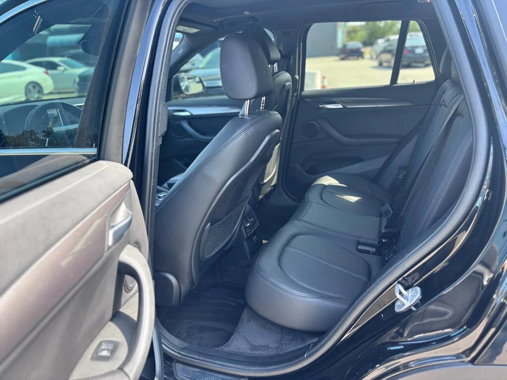 BMW X1 xDrive28i* Авто-Кредит(ЦЕНА ДО БЪЛГАРИЯ) - изображение 9