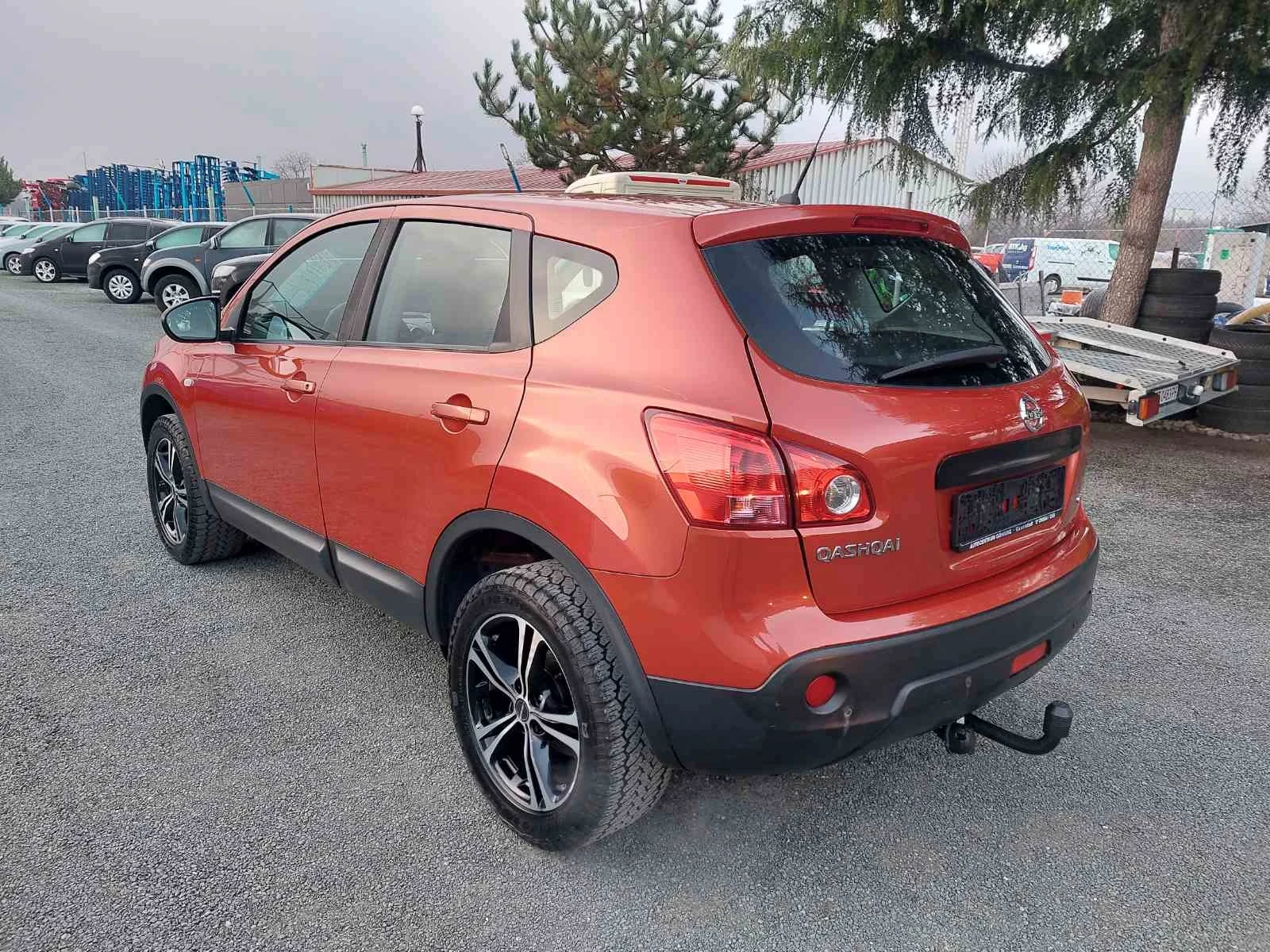 Nissan Qashqai 2.0D, 6��, 4�4 | Mobile.bg � ����������� 12