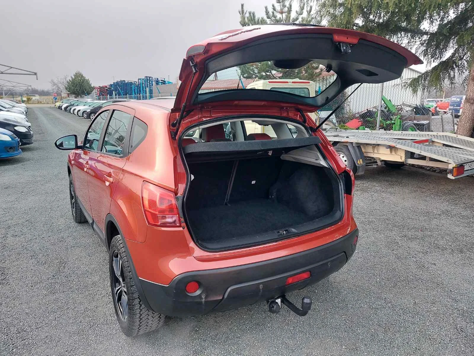 Nissan Qashqai 2.0D, 6��, 4�4 | Mobile.bg � ����������� 11