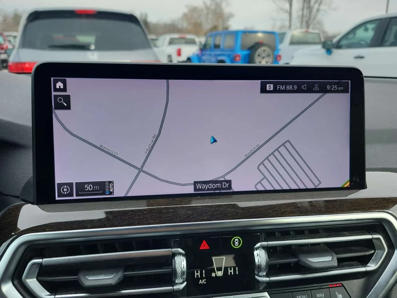 BMW X3 xDrive30e | KEYLESS | 2 КЛЮЧА | CARFAX, снимка 11 - Автомобили и джипове - 53740689