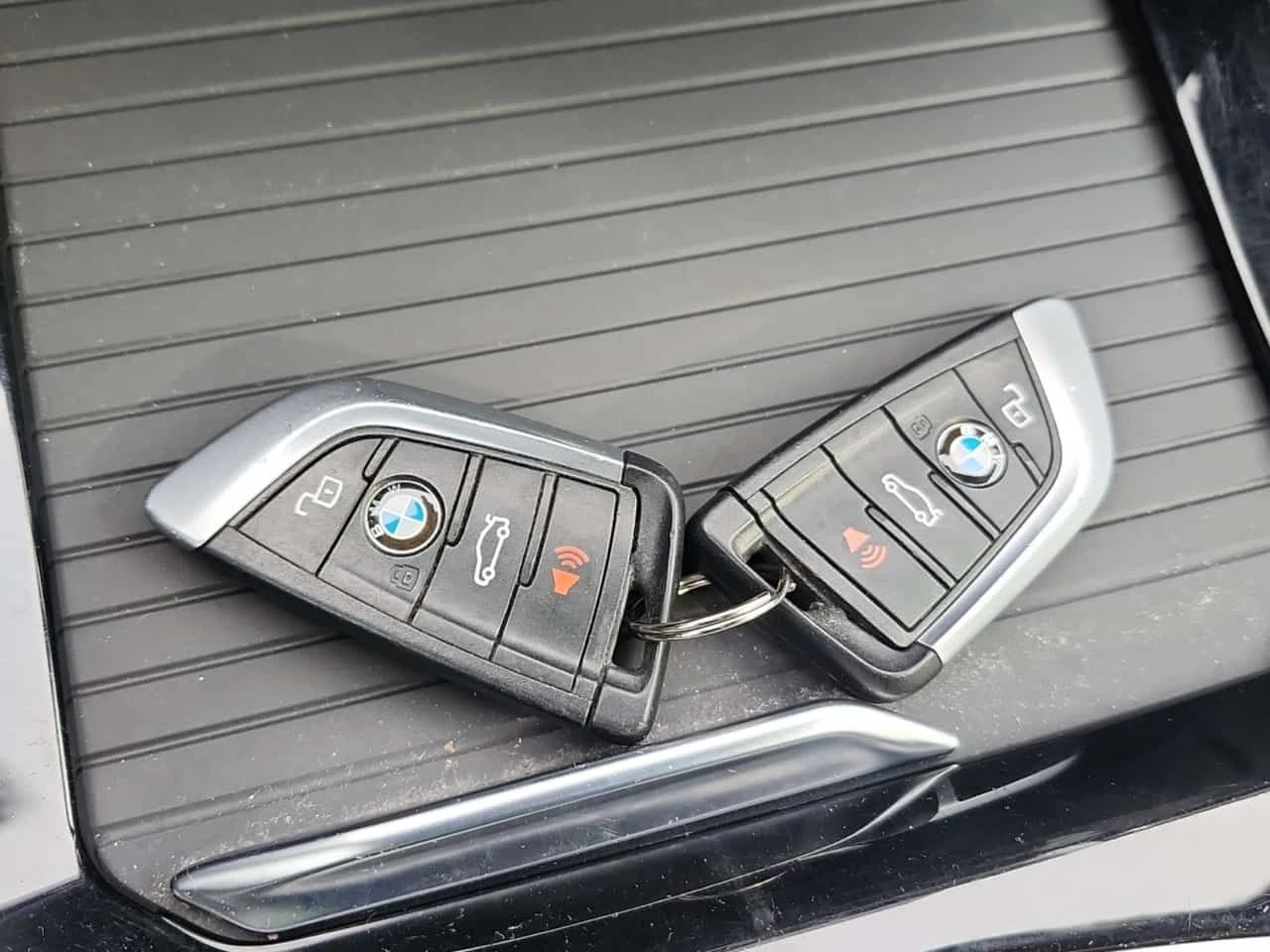 BMW X3 xDrive30e | KEYLESS | 2 КЛЮЧА | CARFAX, снимка 8 - Автомобили и джипове - 53740689