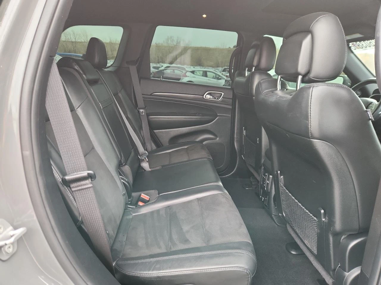 Jeep Grand cherokee LAREDO 3.6, снимка 11 - Автомобили и джипове - 54863793